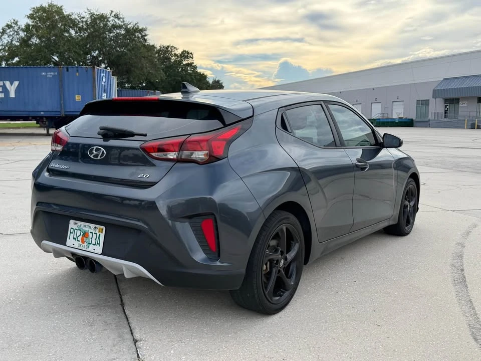 2020 Hyundai Veloster - Image 2 of 12