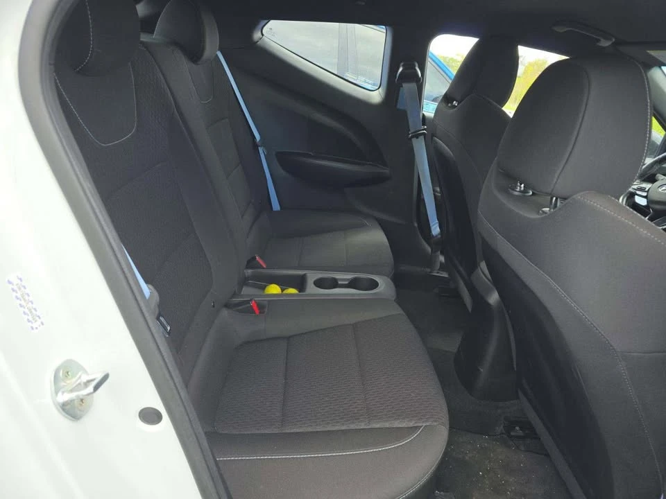 2020 Hyundai Veloster - Image 9 of 11