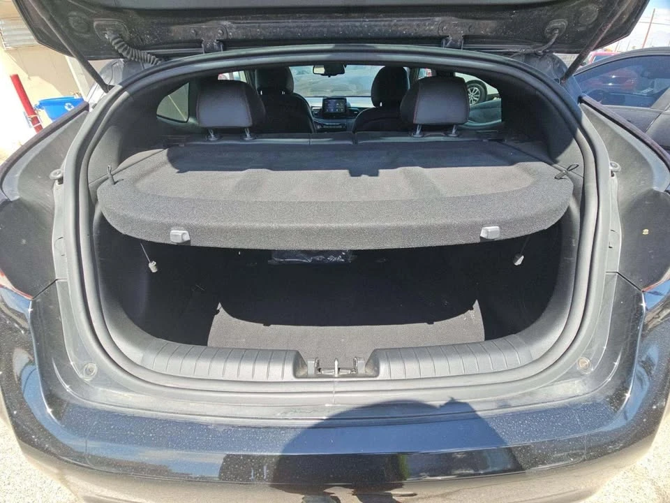 2020 Hyundai Veloster - Image 4 of 8