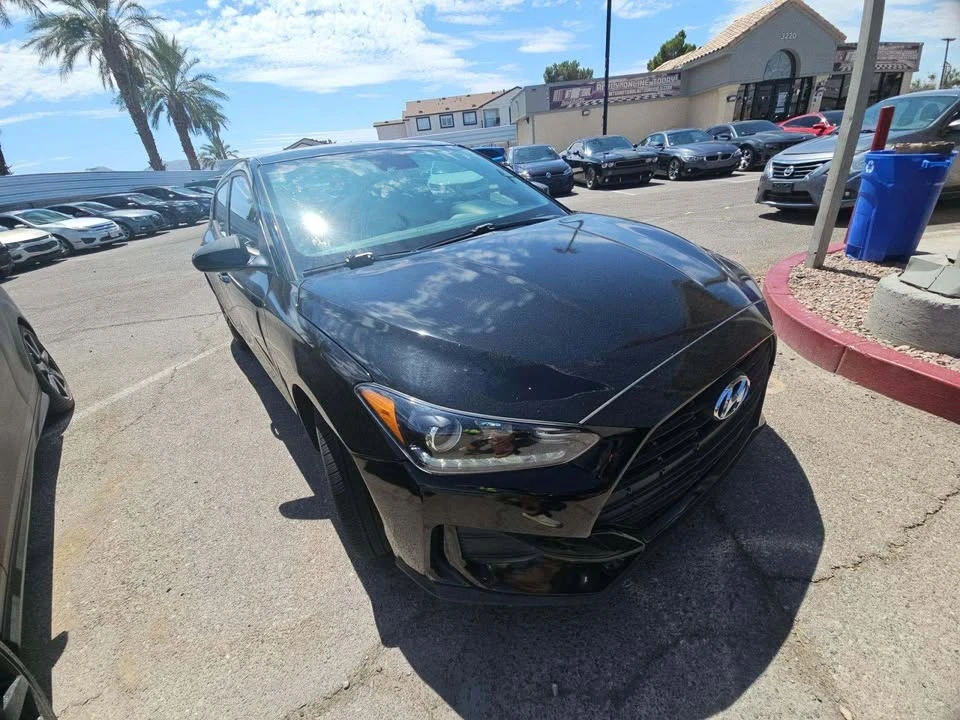 2020 Hyundai Veloster - Image 2 of 8