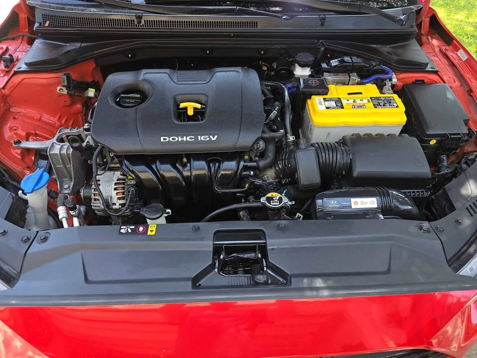 2020 Hyundai Veloster - Image 13 of 13