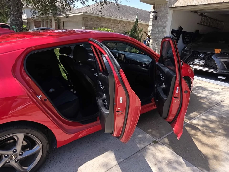 2020 Hyundai Veloster - Image 2 of 13