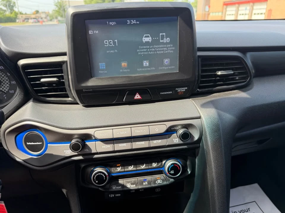 2020 Hyundai Veloster - Image 11 of 18