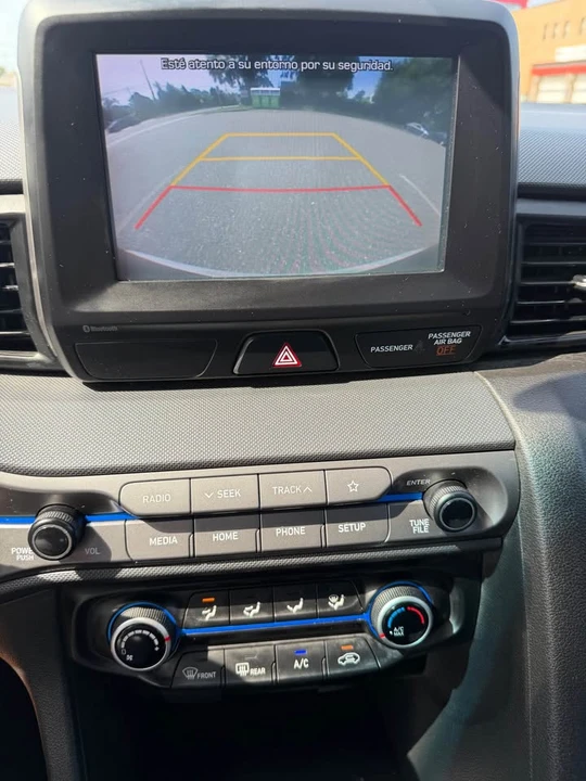 2020 Hyundai Veloster - Image 10 of 18