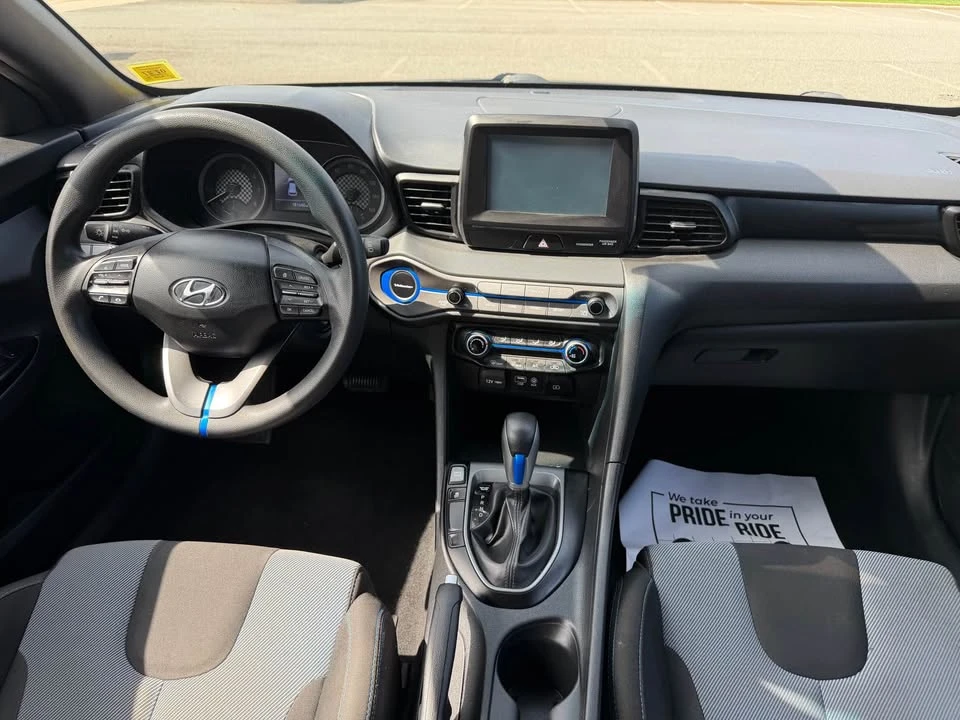 2020 Hyundai Veloster - Image 9 of 18