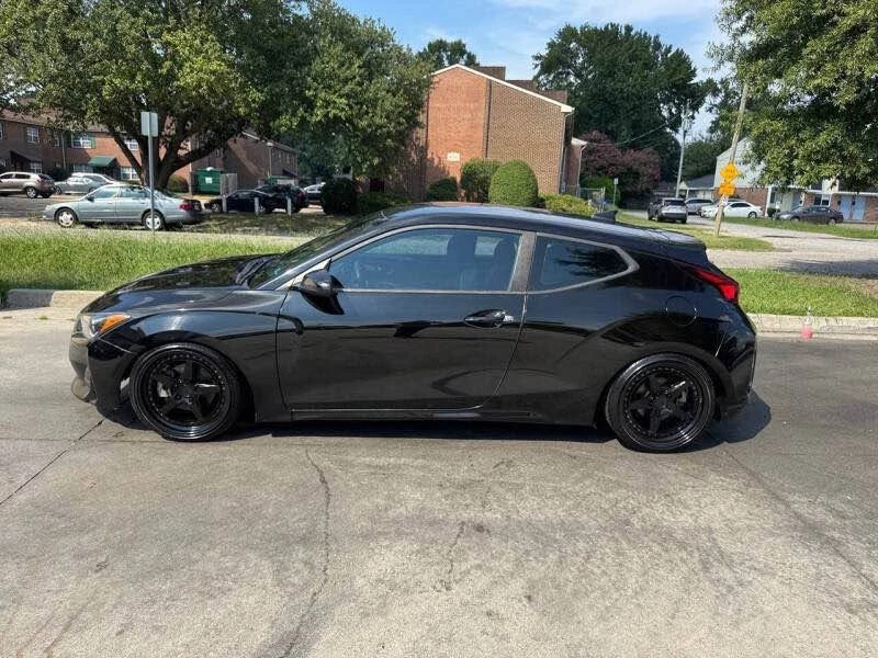 2020 Hyundai Veloster - Image 2 of 19