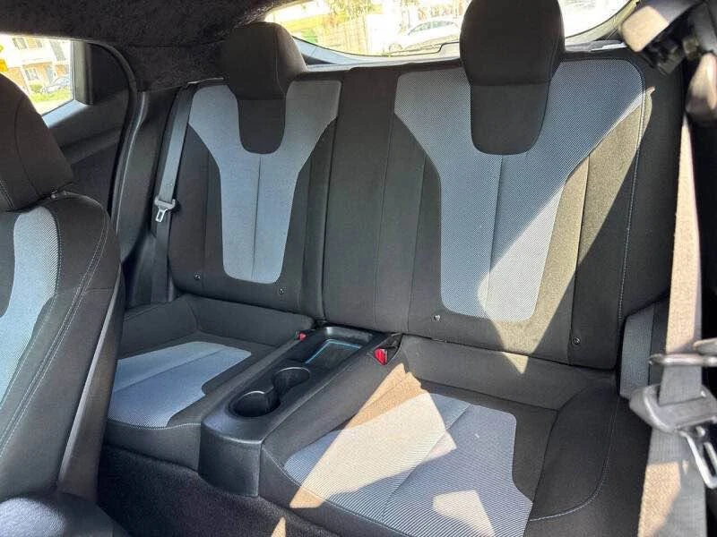2020 Hyundai Veloster - Image 18 of 19