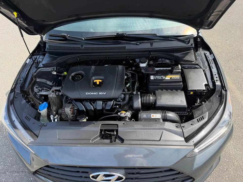 2020 Hyundai Veloster - Image 17 of 18