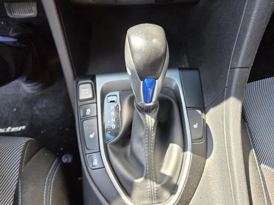 2020 Hyundai Veloster - Image 17 of 20