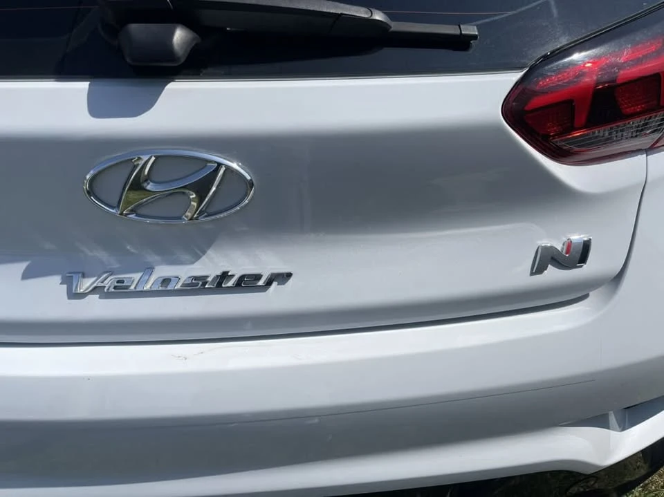 2020 Hyundai Veloster N - Image 10 of 19