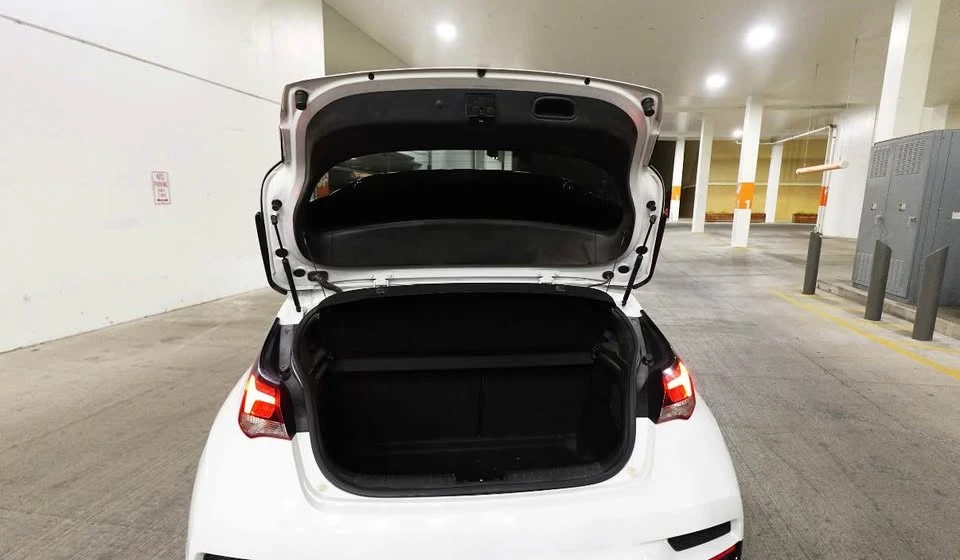 2020 Hyundai Veloster N - Image 11 of 13