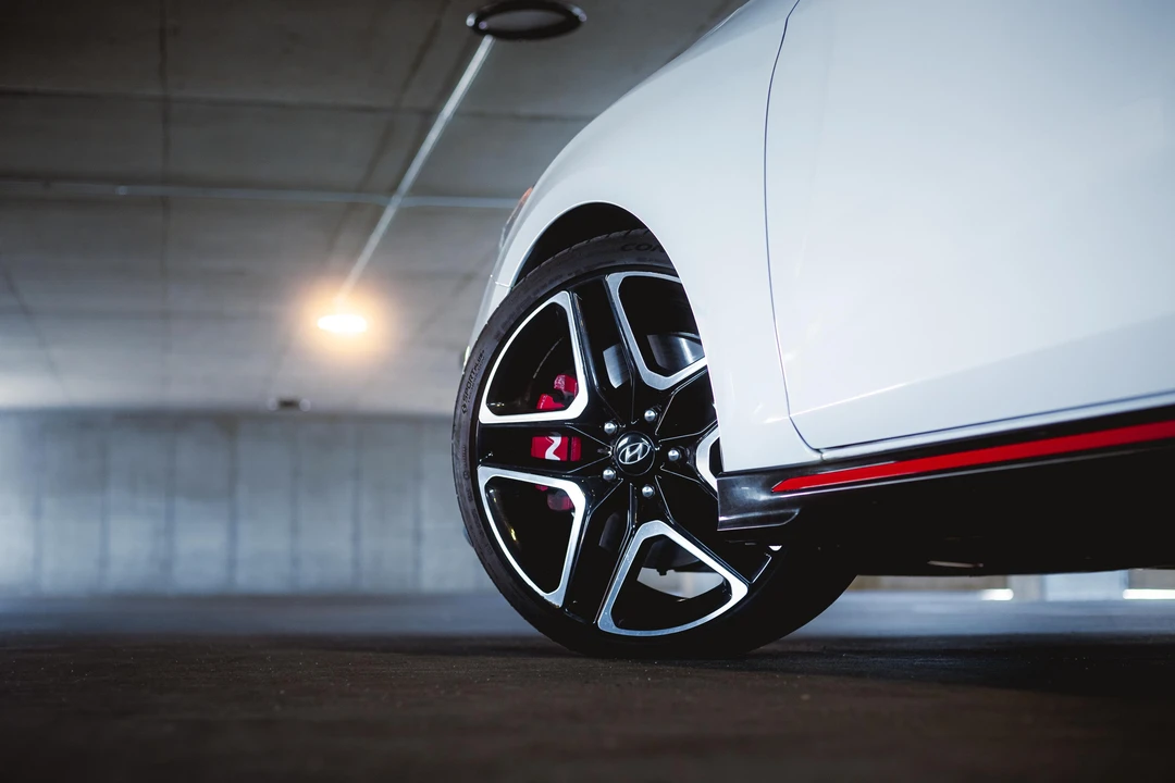 2020 Hyundai Veloster N - Image 19 of 31