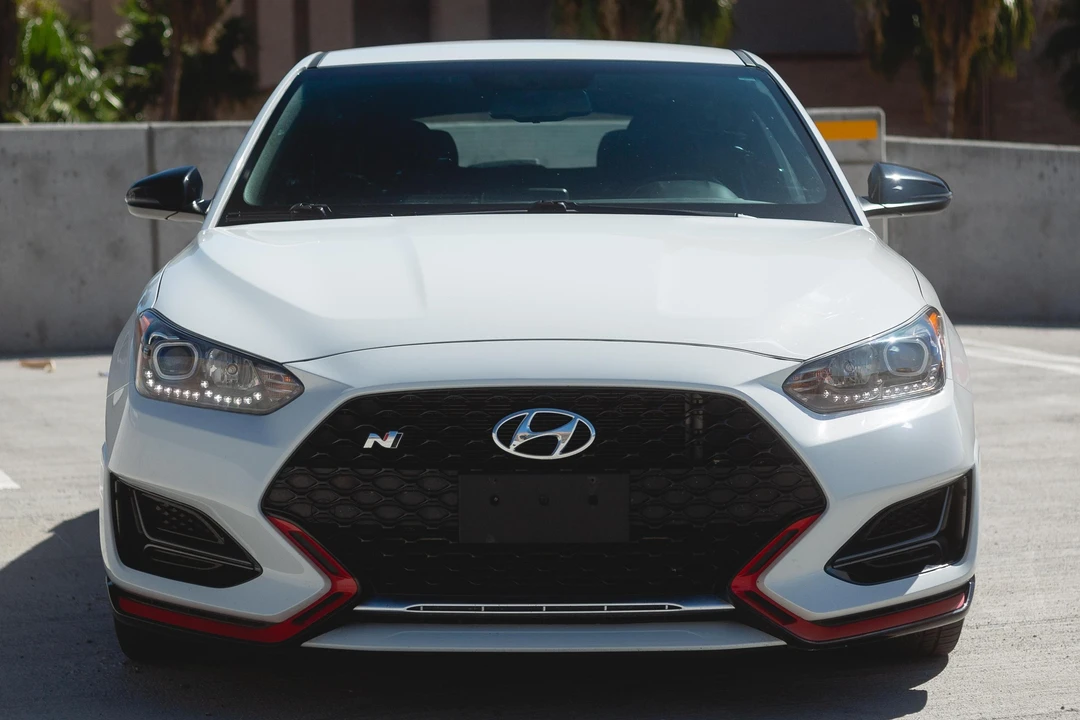 2020 Hyundai Veloster N - Image 2 of 31