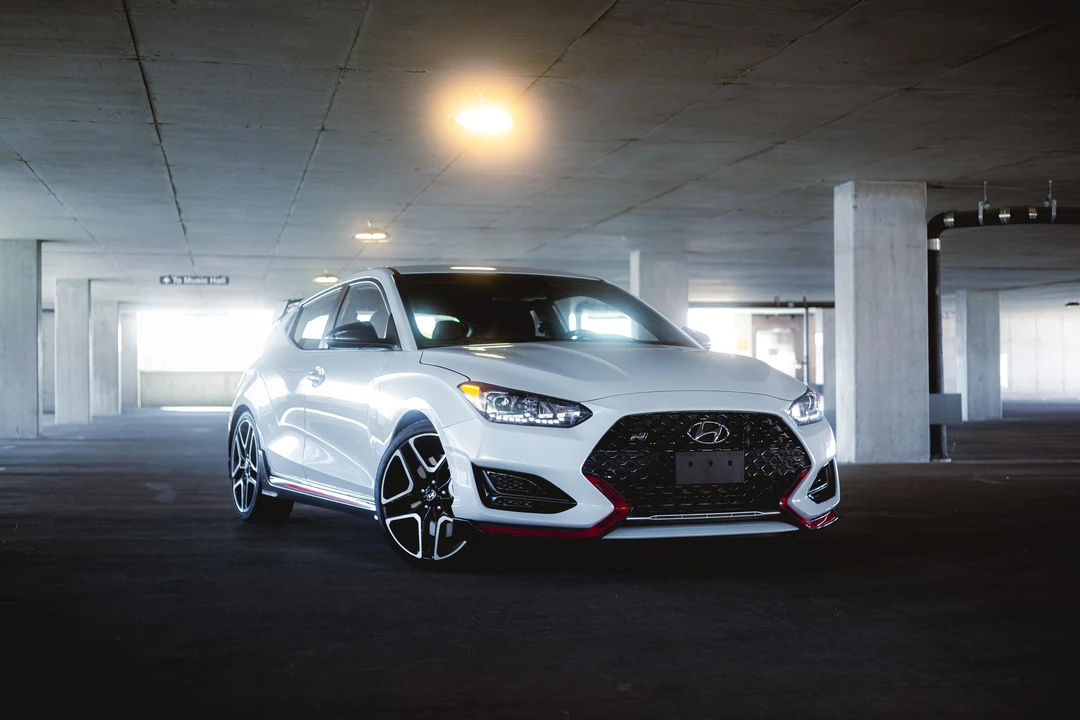 2020 Hyundai Veloster N - Image 13 of 31