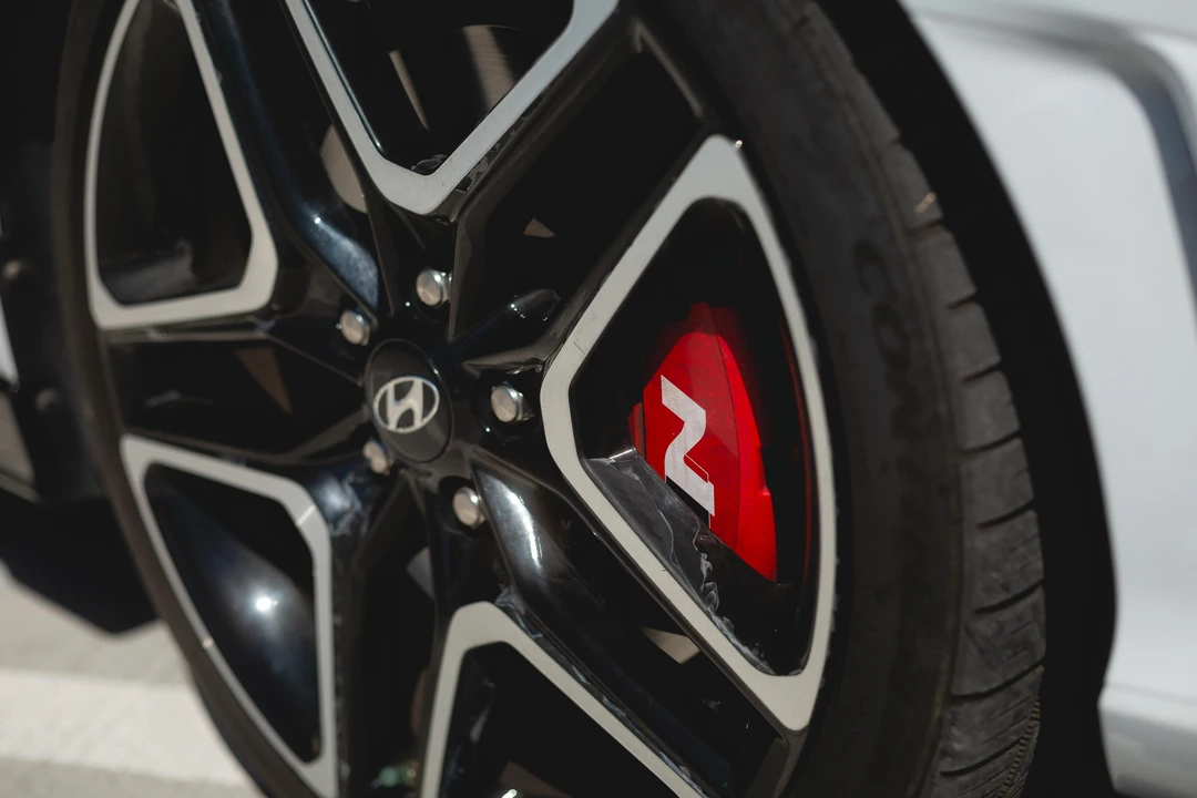 2020 Hyundai Veloster N - Image 27 of 31