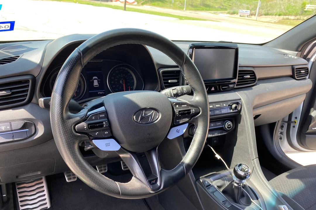 2020 Hyundai Veloster N - Image 27 of 31