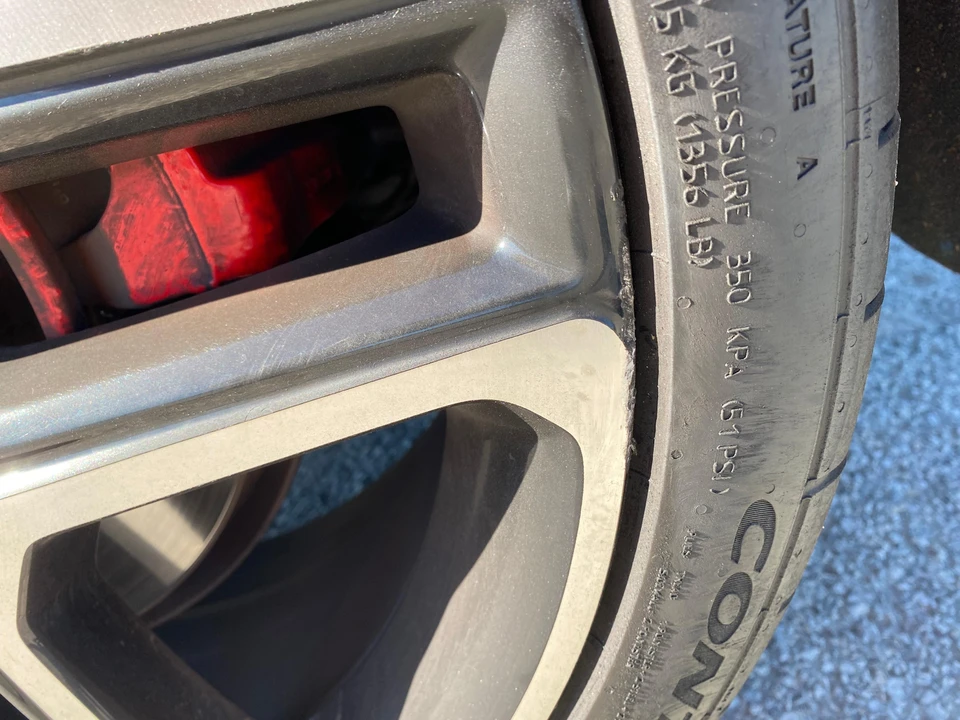 2020 Hyundai Veloster N - Image 25 of 31