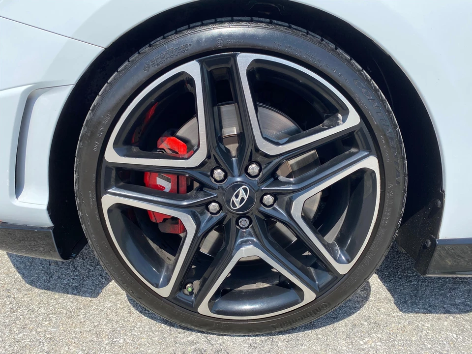 2020 Hyundai Veloster N - Image 20 of 31