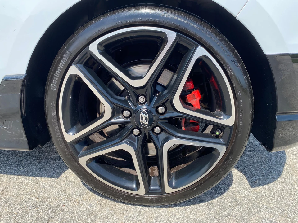 2020 Hyundai Veloster N - Image 21 of 31