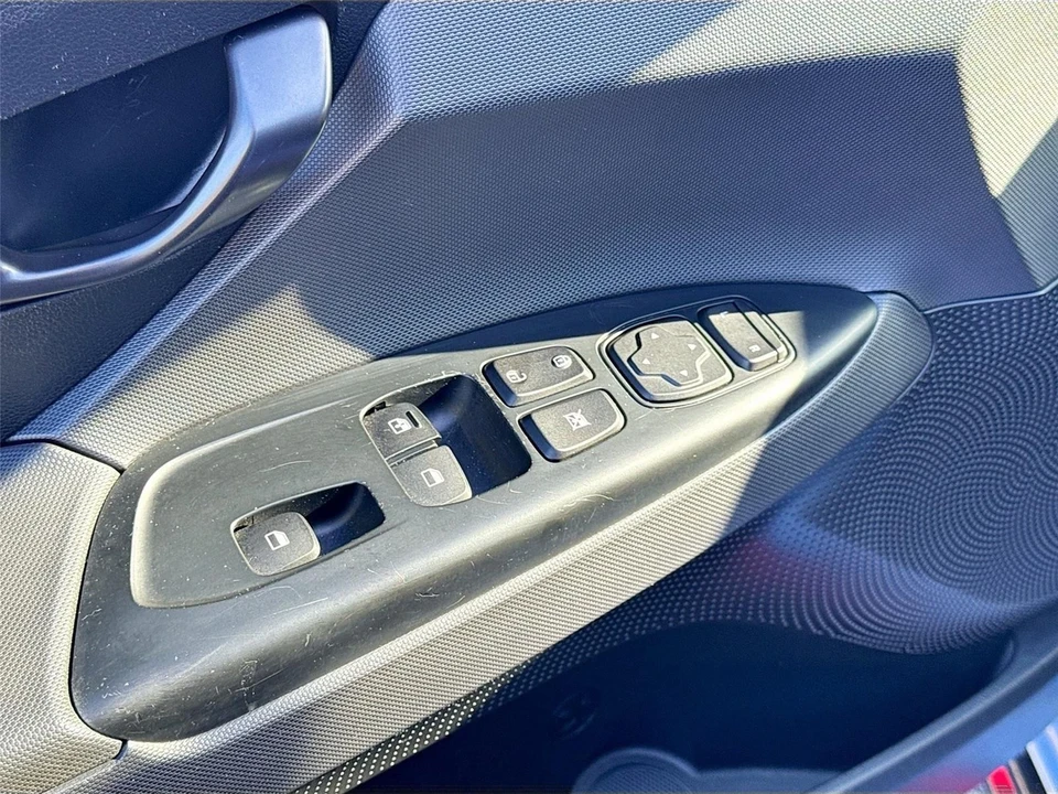 2020 Hyundai Veloster N - Image 17 of 21