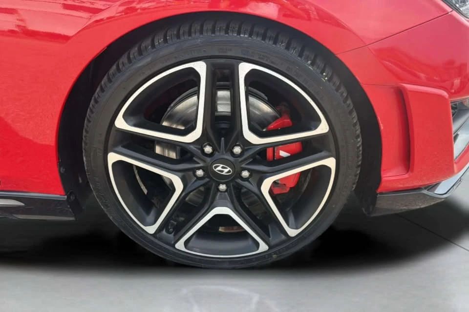 2020 Hyundai Veloster N - Image 9 of 20