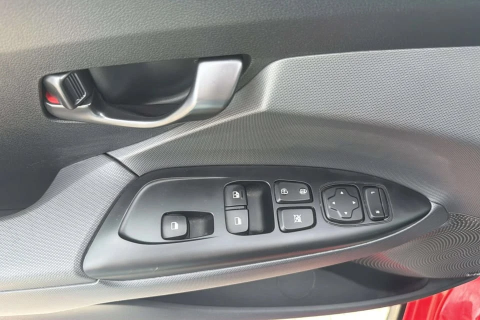 2020 Hyundai Veloster N - Image 18 of 20