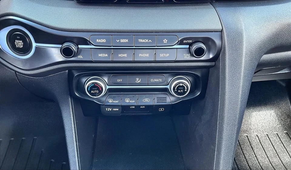 2020 Hyundai Veloster N - Image 12 of 20