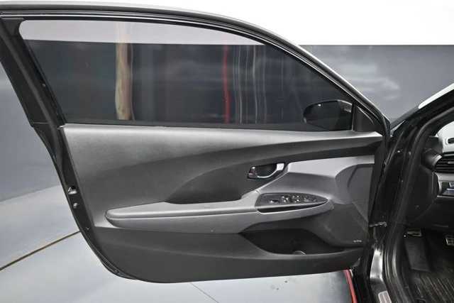 2020 Hyundai Veloster N - Image 9 of 20