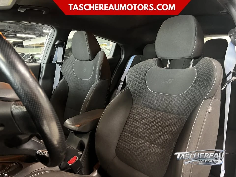 2020 Hyundai Veloster N - Image 18 of 20