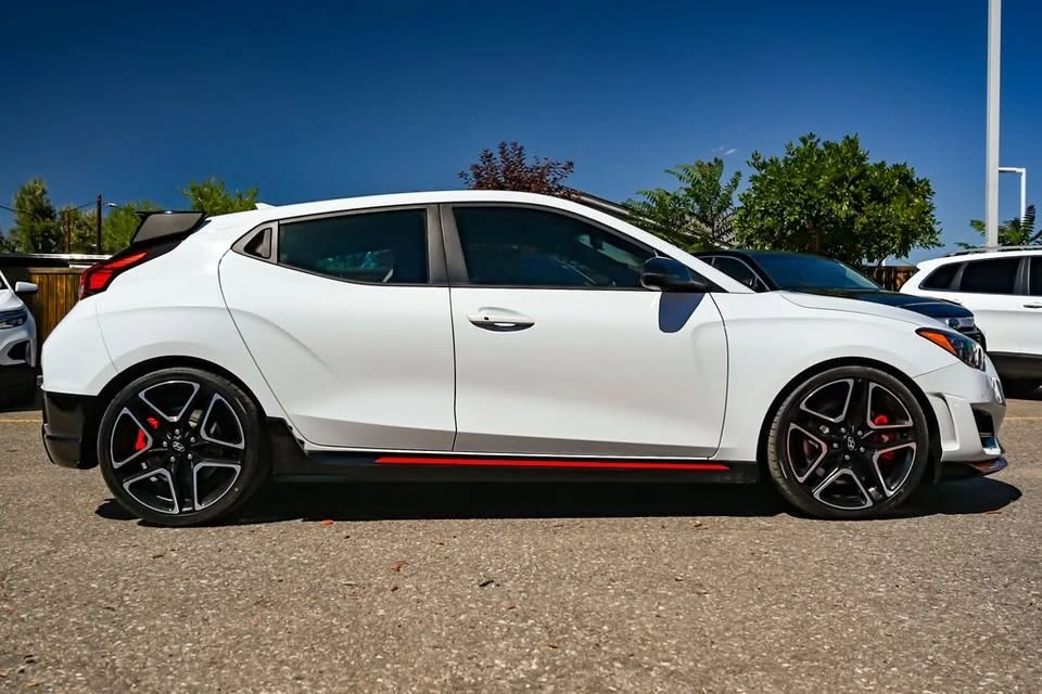 2020 Hyundai Veloster N - Image 2 of 10