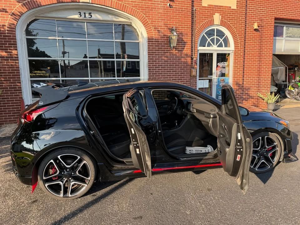 2020 Hyundai Veloster N - Image 10 of 19