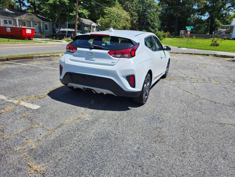 2020 Hyundai Veloster - Image 12 of 17