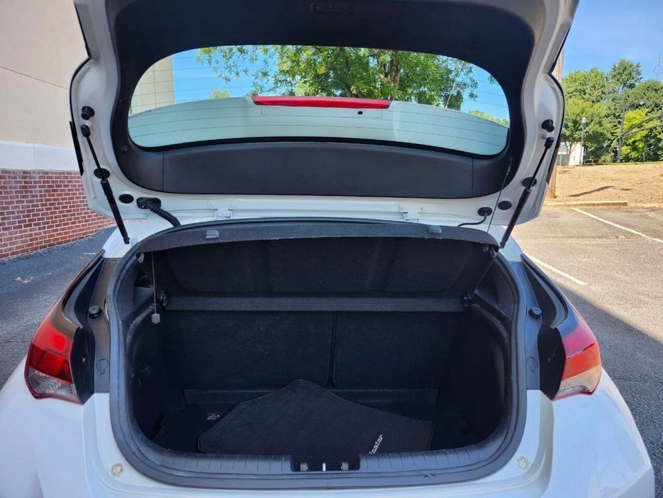 2020 Hyundai Veloster - Image 10 of 17