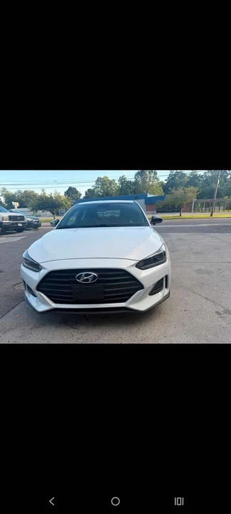 2020 Hyundai Veloster - Image 2 of 12