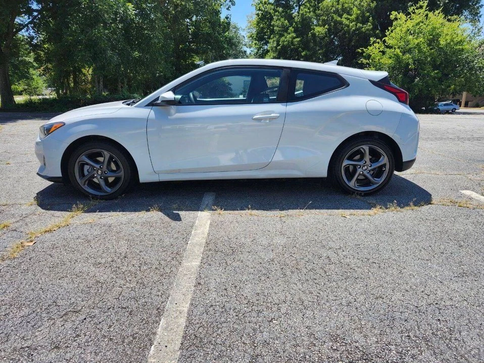 2020 Hyundai Veloster - Image 13 of 17