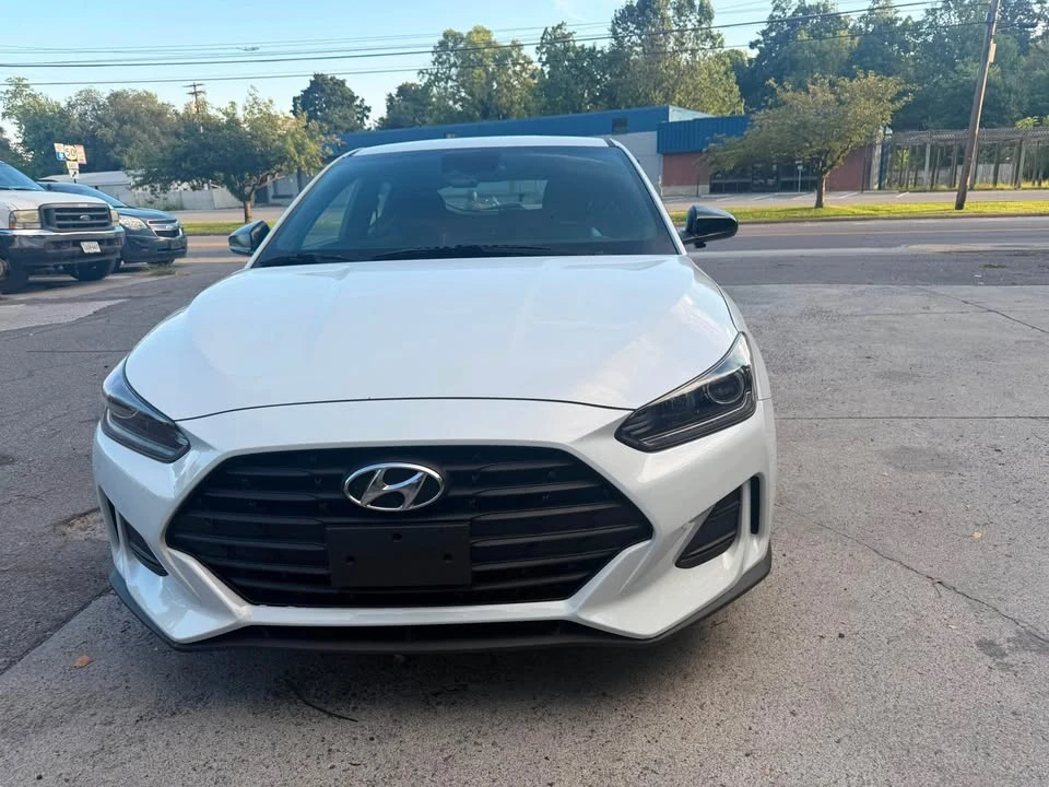 2020 Hyundai Veloster - Image 2 of 9