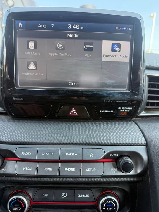 2020 Hyundai Veloster - Image 9 of 14