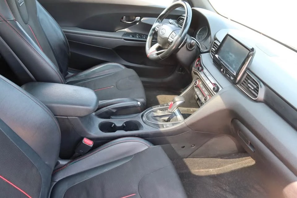 2020 Hyundai Veloster - Image 6 of 14