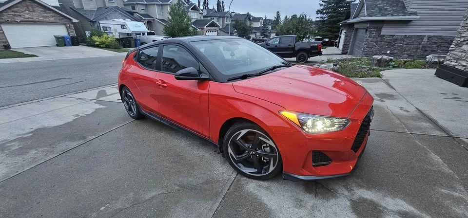 2020 Hyundai Veloster - Image 2 of 10