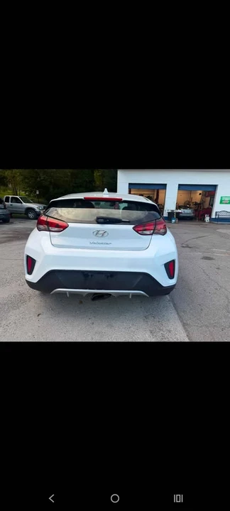 2020 Hyundai Veloster - Image 5 of 12