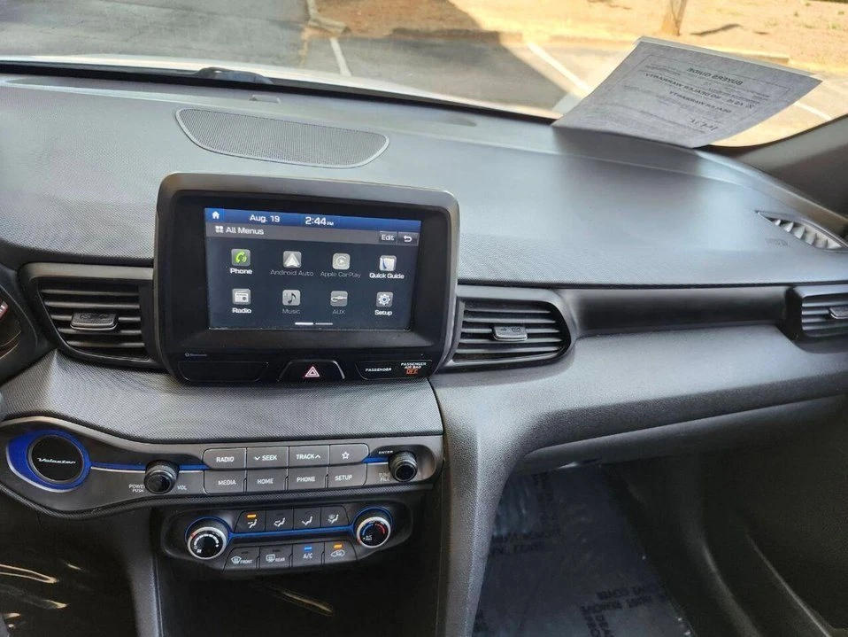 2020 Hyundai Veloster - Image 9 of 17