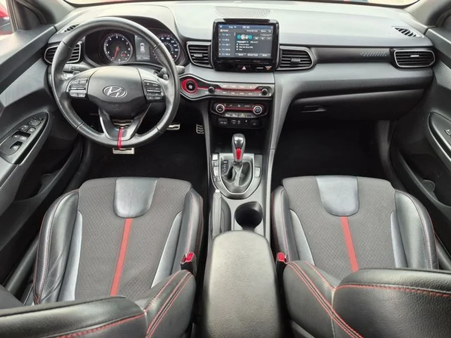 2020 Hyundai Veloster - Image 7 of 9