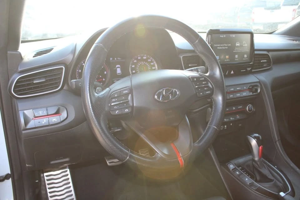 2020 Hyundai Veloster - Image 11 of 20