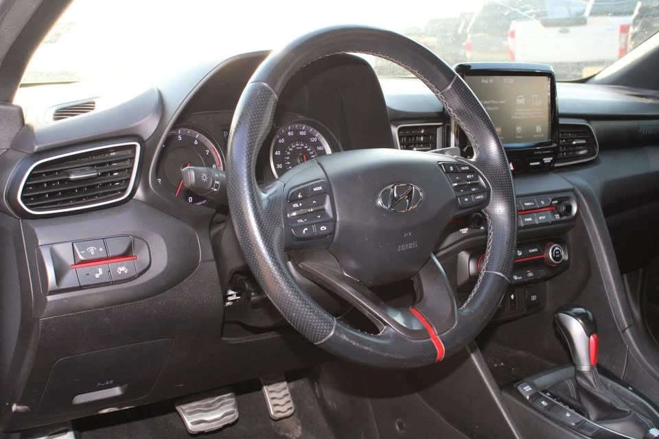 2020 Hyundai Veloster - Image 12 of 20