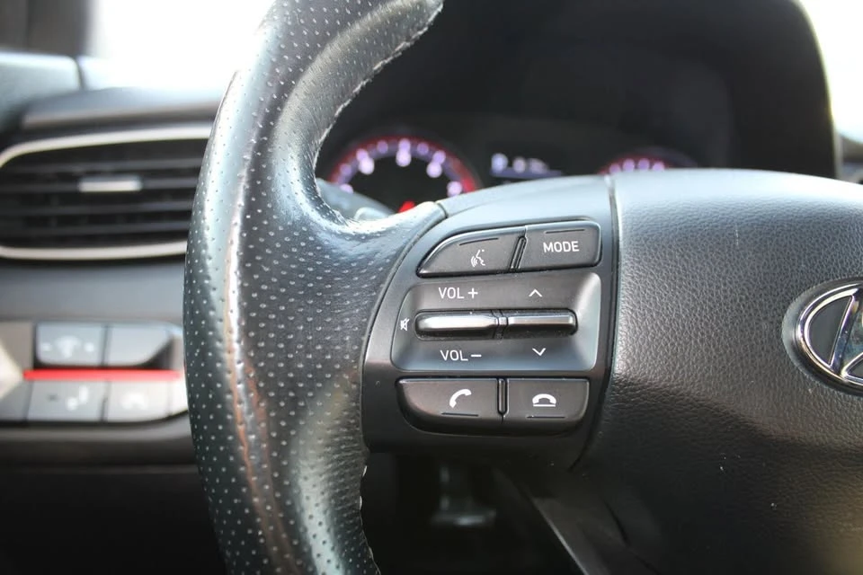 2020 Hyundai Veloster - Image 17 of 20