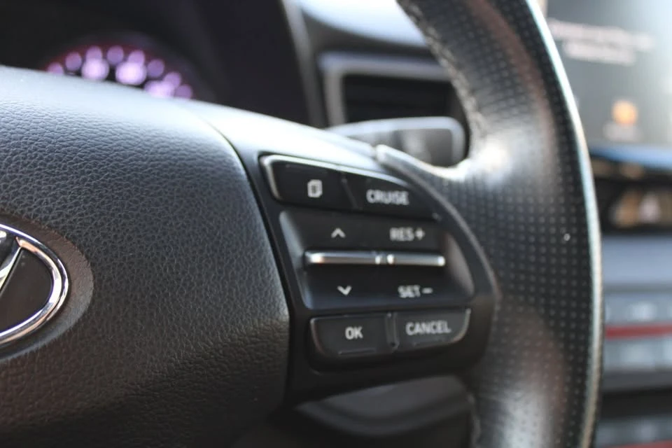 2020 Hyundai Veloster - Image 18 of 20