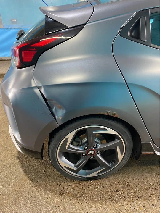 2020 Hyundai Veloster - Image 8 of 17