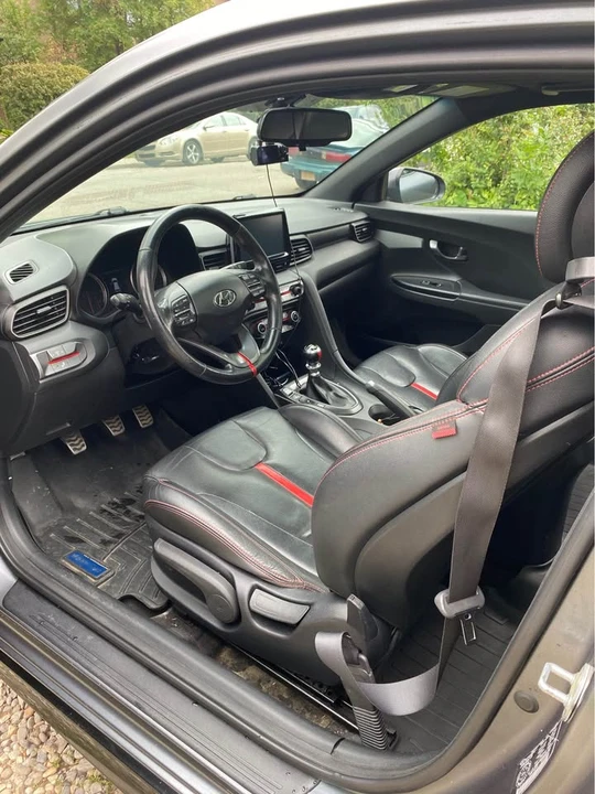 2020 Hyundai Veloster - Image 14 of 17