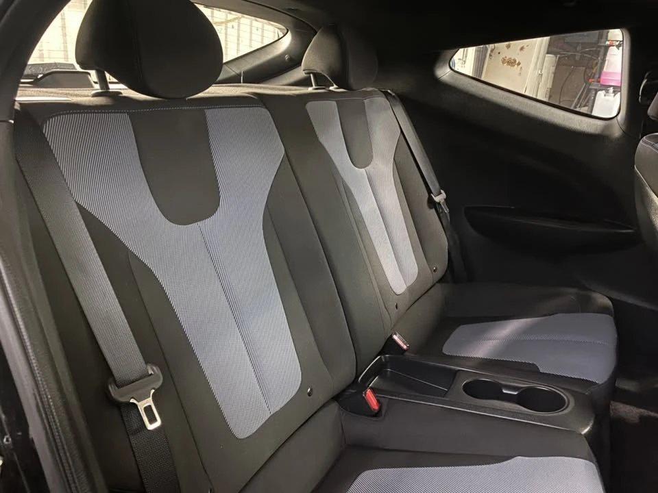 2020 Hyundai Veloster - Image 14 of 20