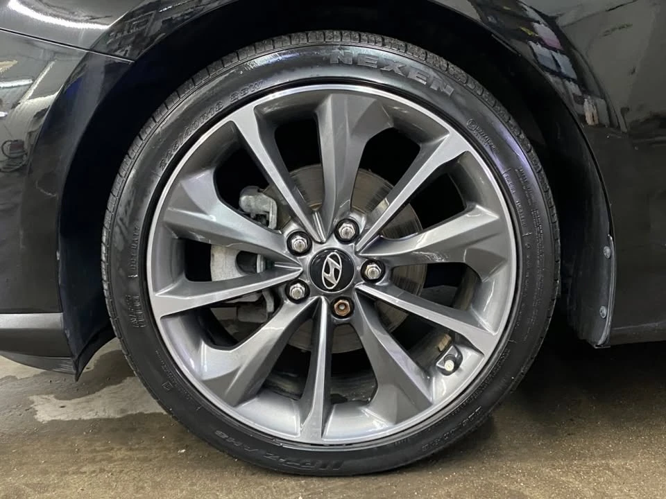 2020 Hyundai Veloster - Image 9 of 20